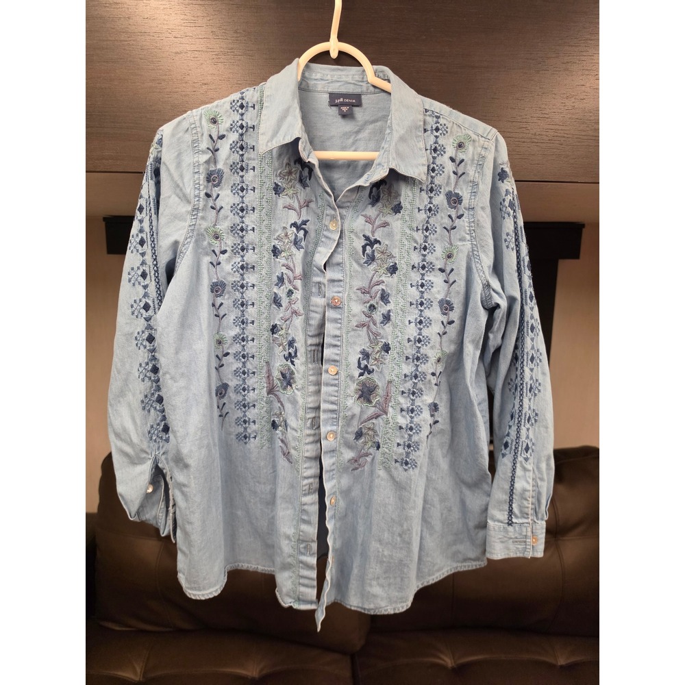J. Jill Denim Embroidered Chambray Button Down Shirt Light Wash Blue Small